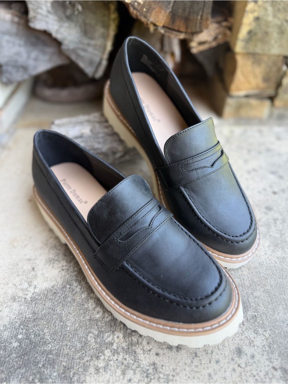 Pierre Dumas Black Burnished Oxford Loafers w/cream Traction Sole Sz-8.5M. Loc W